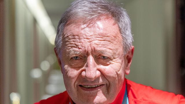 Der Präsident des Deutschen Behindertensportverbands: Friedhelm Julius Beucher. Der Präsident des Deutschen Behindertensportverbands: Friedhelm Julius Beucher.