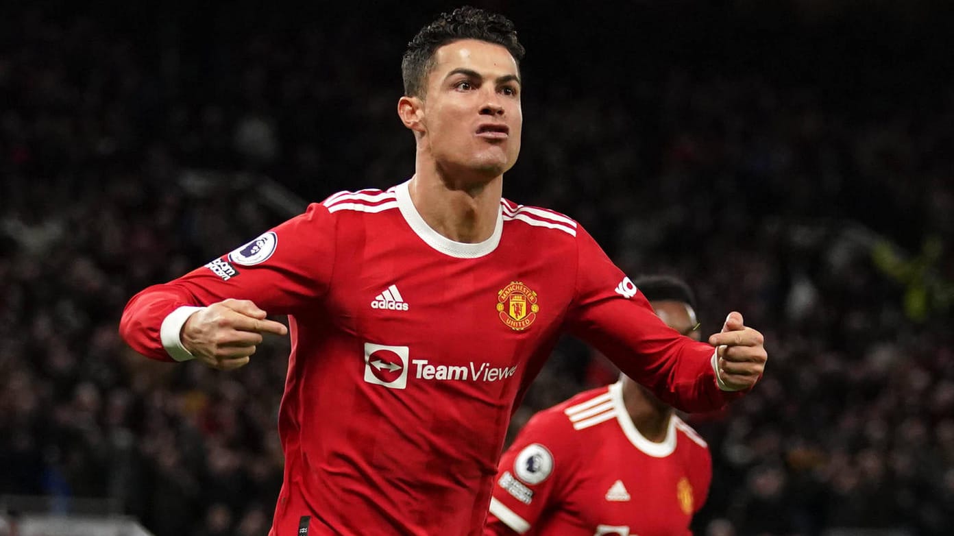 Cristiano Ronaldo: Der Stürmer hält nun einen neuen Fifa-Rekord für die meisten Tore der Fußballgeschichte. Cristiano Ronaldo: Der Stürmer hält nun einen neuen Fifa-Rekord für die meisten Tore der Fußballgeschichte.