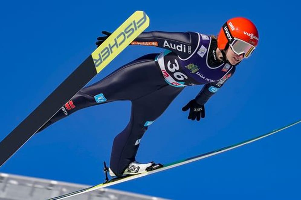 Katharina Althaus hat zum Saisonende beim Weltcup in Oberhof den fünften Platz erreicht.