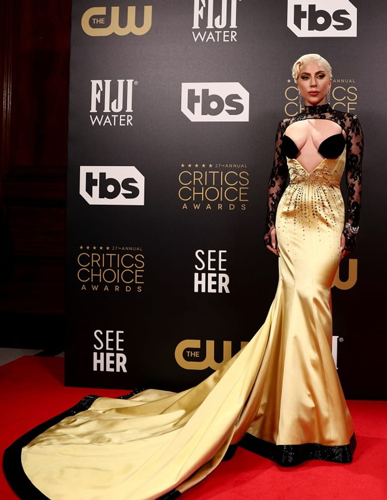 Lady Gaga bei den Critics Choice Awards in London