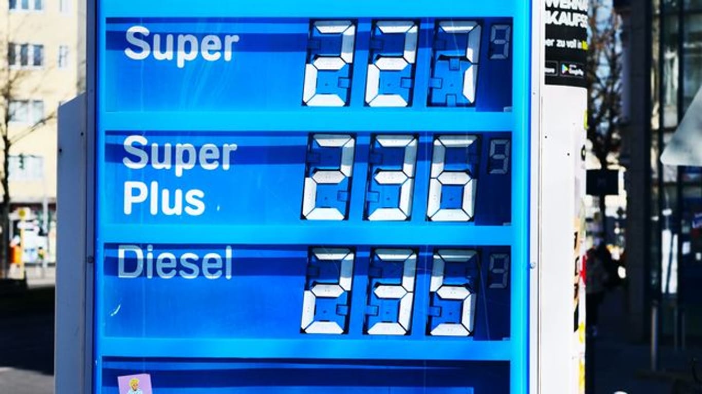 Hohe Preise für Benzin und Diesel