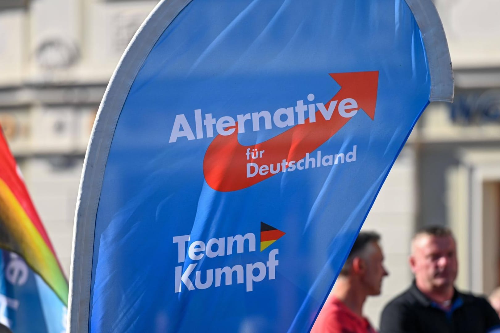 Alternative für Deutschland (Symbolbild): Ein Bundestagsabgeordneter der Partei wurde in Bautzen von einem Unbekannten niedergeschlagen.