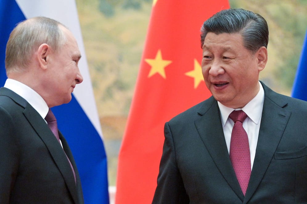Wladimir Putin und Xi Jingping (Archivbild): Die USA warnen China vor der Unterstützung Russlands im Ukraine-Krieg.