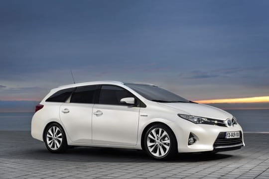 Nachfolger und Vorgänger: Als Auris vermarktete Toyota in Europa seine Kompaktklasse von 2007 bis 2019, seitdem läuft sie wieder unter Corolla.