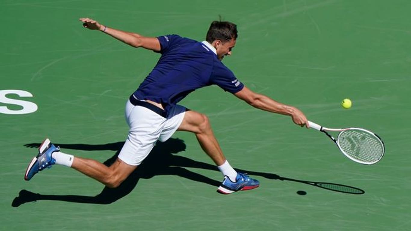 Daniil Medwedew unterlag in der dritten Runde von Indian Wells dem Franzosen Gael Monfils mit 6:4, 3:6, 1:6. Daniil Medwedew unterlag in der dritten Runde von Indian Wells dem Franzosen Gael Monfils mit 6:4, 3:6, 1:6.