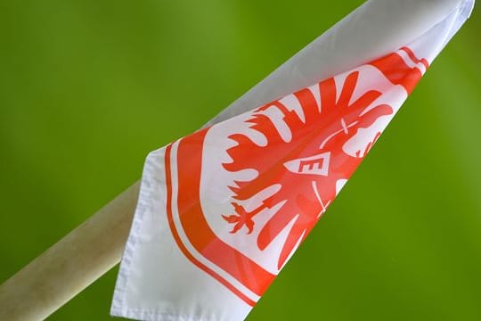 Eintracht Frankfurt hat die Zusammenarbeit mit dem russischen Softwareunternehmen Kaspersky beendet.