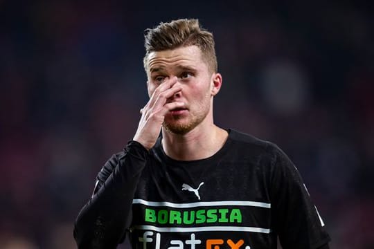 Fehlte nach einem positiven Corona-Schnelltest beim Training von Borussia Mönchengladbach: Nico Elvedi.