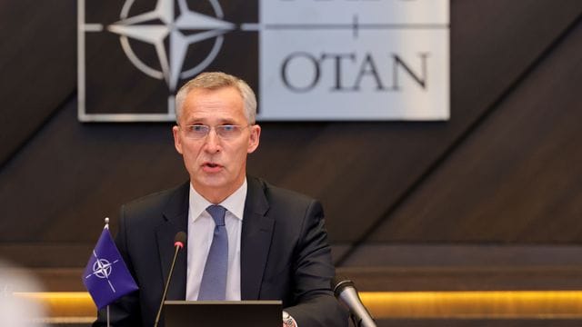 Laut Nato-Generalsekretär Jens Stoltenberg soll auf dem Sondergipfelwollen der Einmarsch Russlands in die Ukraine, die Unterstützung für die Ukraine und die weitere Stärkung der Nato-Verteidigung diskutiert werden.