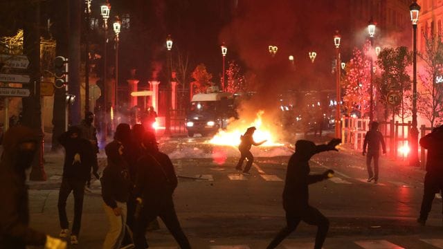 Auf der französischen Mittelmeerinsel Korsika kommt es seit rund einer Woche zu Demonstrationen und Ausschreitungen.