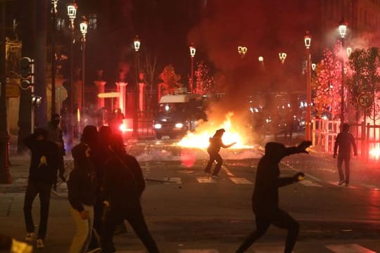 Auf der französischen Mittelmeerinsel Korsika kommt es seit rund einer Woche zu Demonstrationen und Ausschreitungen.