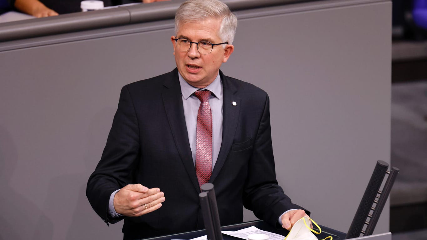 FDP-Politiker Ullmann: Der Gesundheitspolitiker ist zunächst für eine Aufklärungspflicht.