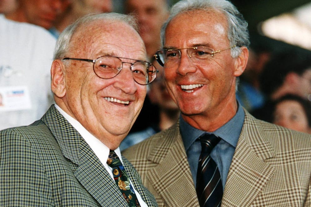 Ex-DFB-Präsident Egidius Braun (li.): Hier im Jahr 1998 mit dem damaligen Bayern-Präsidenten Franz Beckenbauer.