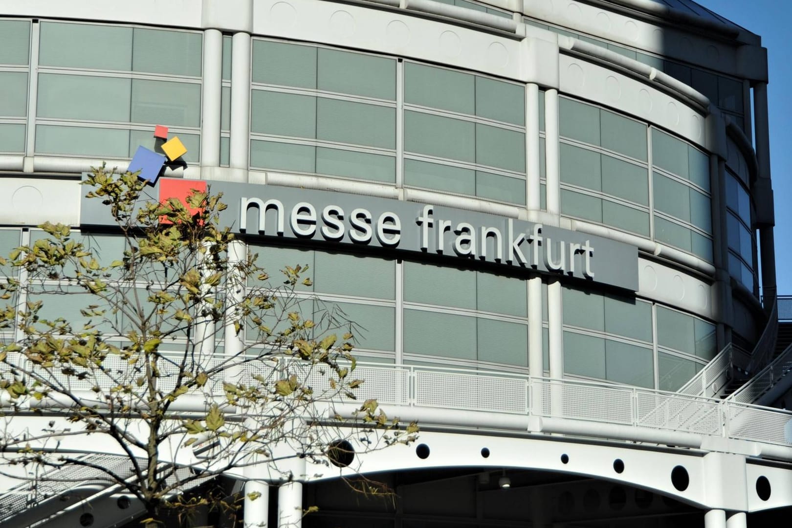 Messe Frankfurt (Archivbild): Die Stadt Frankfurt rechnet damit, dass Messe wieder profitabel wird.