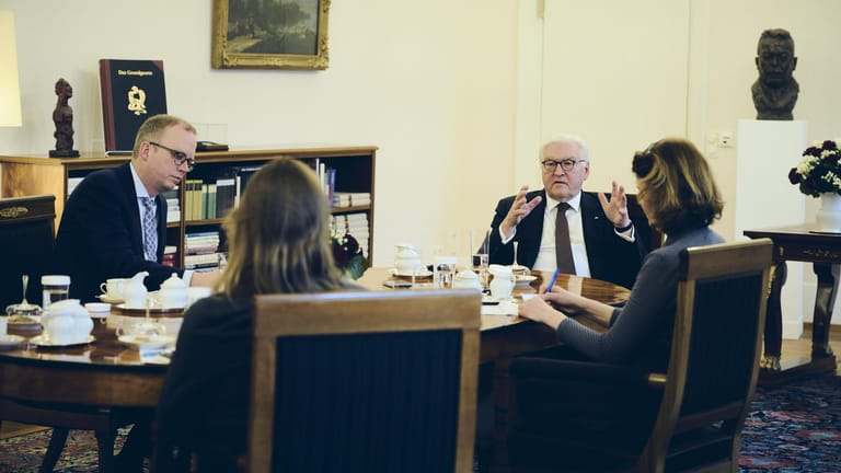 Das Amtszimmer: Der Bundespräsident empfing t-online im Schloss Bellevue.