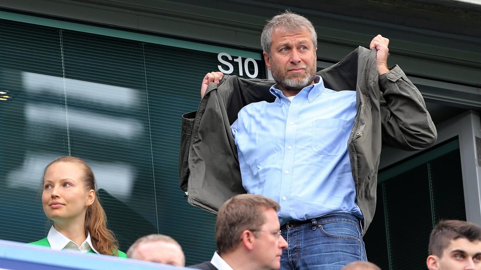 Roman Abramovich beim FC Chelsea (Archivbild): In der jüngsten Lanz-Sendung wurde über die Zusammenhänge diskutiert.