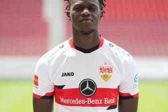 Der VfB Stuttgart muss länger auf Naouirou Ahamada verzichten.