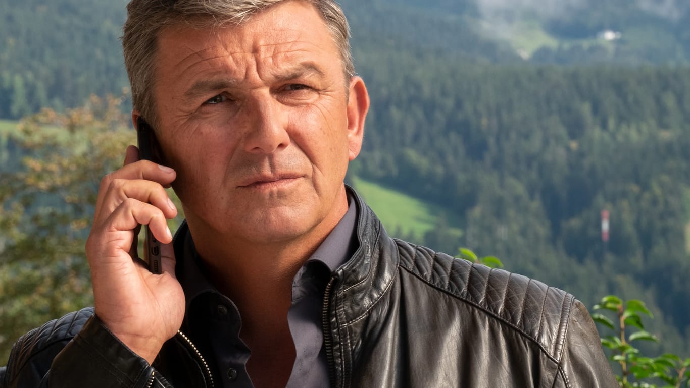 Hans Sigl als Dr. Martin Gruber: Nach dem Ende der 15. Staffel von "Der Bergdoktor" werden schon bald wieder Dreharbeiten anstehen.