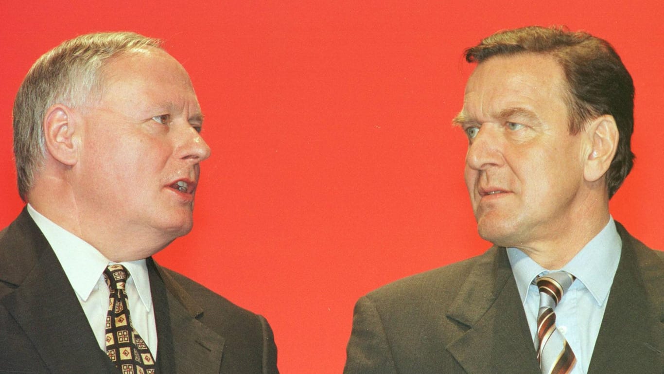 Nach einem Zerwürfnis mit Gerhard Schröder verließ Oskar Lafontaine 1999 die SPD.