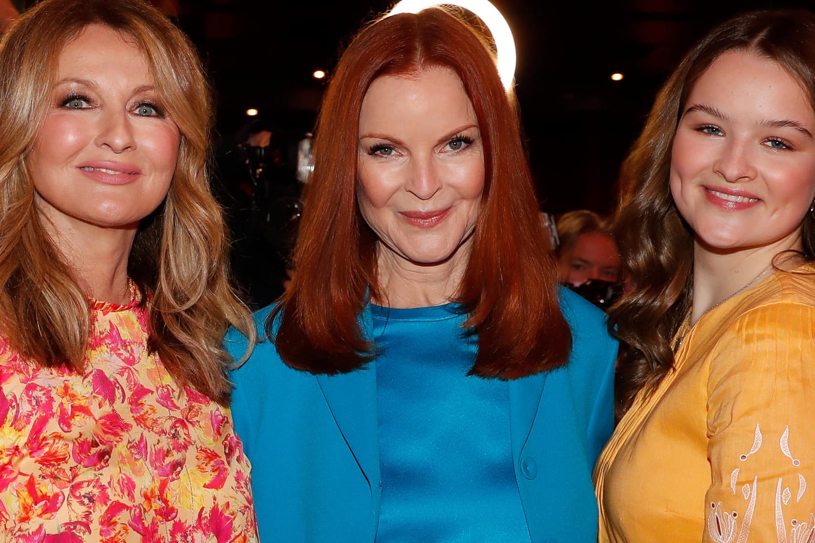 Frauke Ludowig, Marcia Cross und Ludowigs Tochter Nele: Sie waren zu Gast bei der Fashion Show von Marc Cain in Berlin.