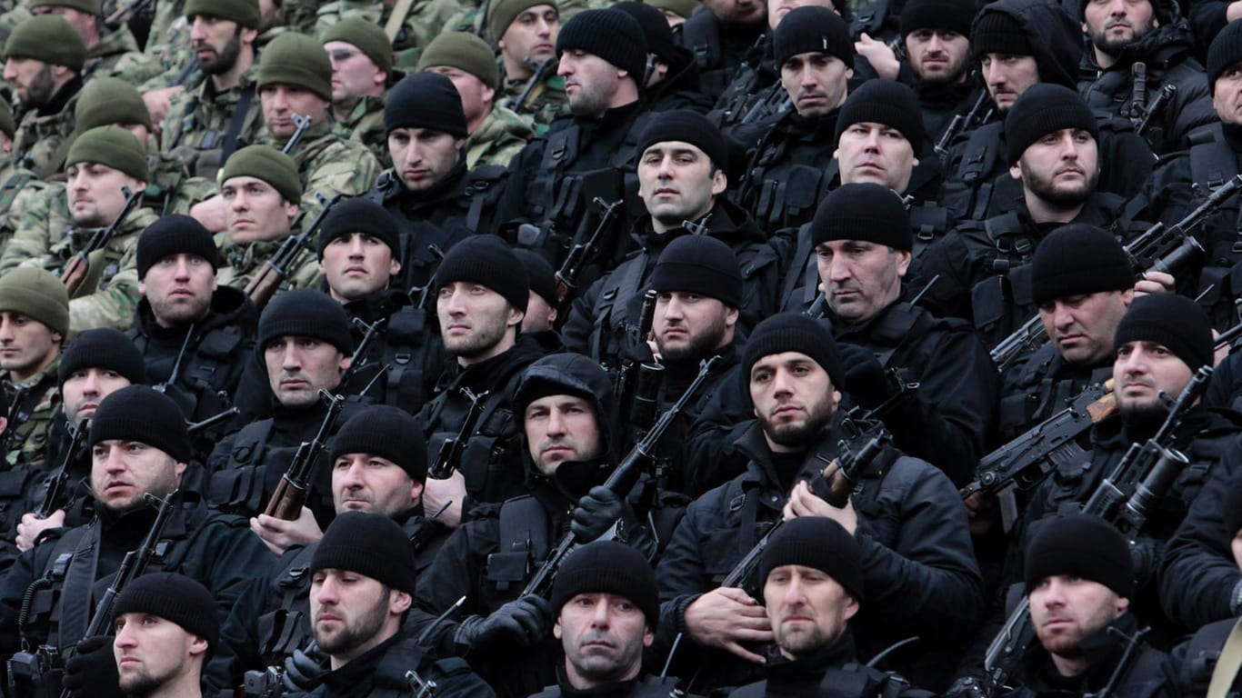 Tschetschenische Spezialkräfte (Archivbild): Machthaber Ramzan Kadyrow sieht sich und seine Männer als "Fußsoldaten" des Kremls.