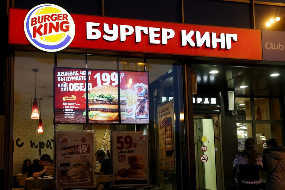 Eine Filiale von Burger King in Moskau: Die Fast-Food-Kette bleibt in Russland.