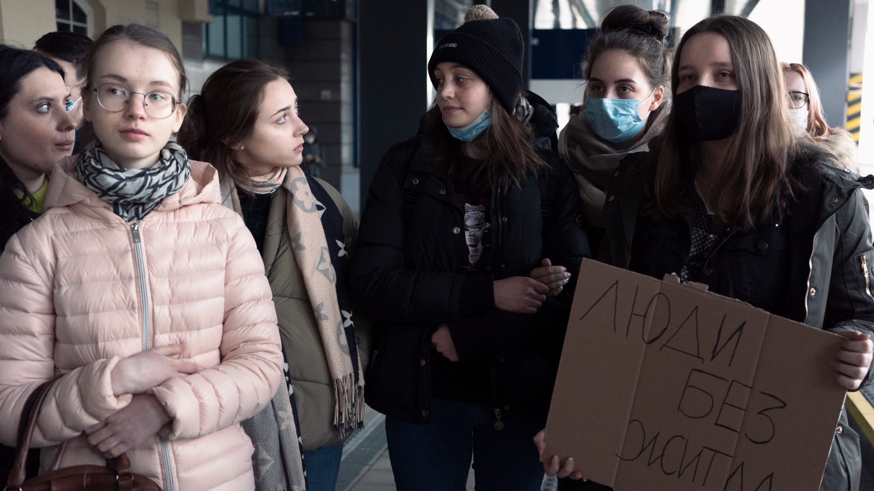 Helferinnen am Bahnhof von Lublin: Einmal täglich kam ein Zug aus Kiew.