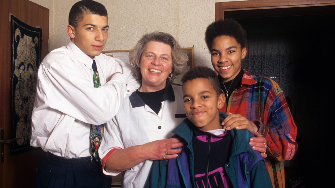 1993: Blumhoff mit ihren drei Kindern Wilson, Simon und Nancy