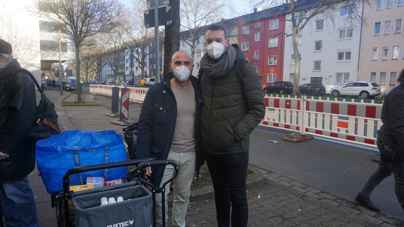 Ehrenamtliche Helfer in Dortmund: Die Hilfsbereitschaft in der Stadt ist sehr groß.