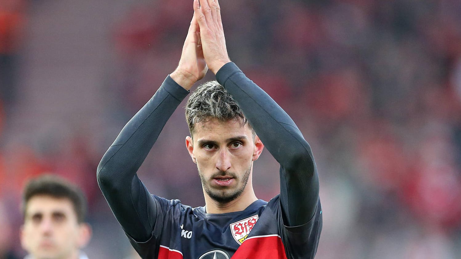 Atakan Karazor: Der Stuttgart-Profi möchte gerne für die Türkei spielen. Atakan Karazor: Der Stuttgart-Profi möchte gerne für die Türkei spielen.