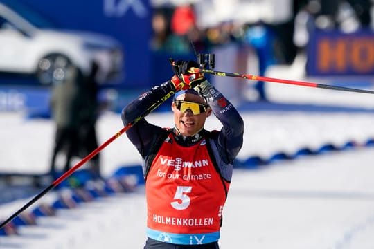 Erik Lesser siegte am Holmenkollen.