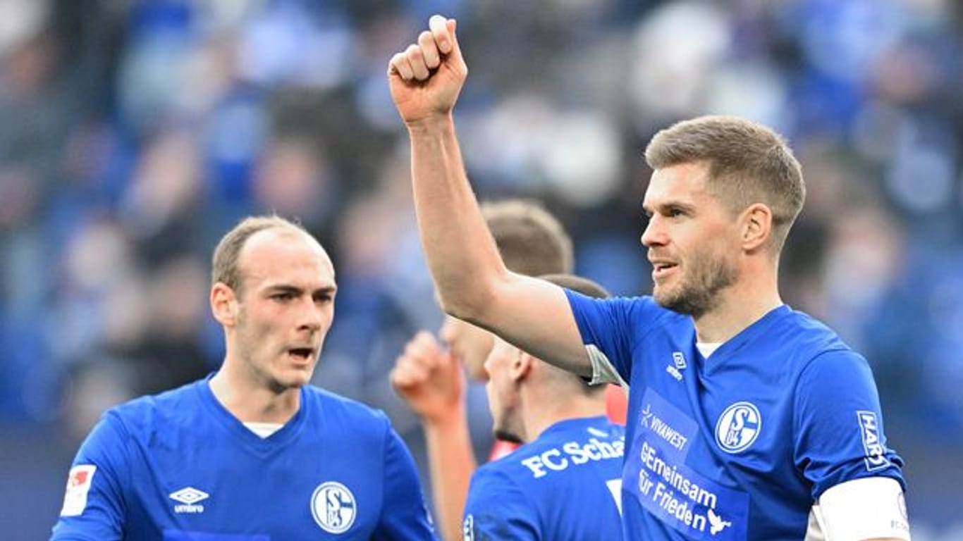 Geht auch in der Saison 2022/23 für Schalke auf Torejagd: Simon Terodde.