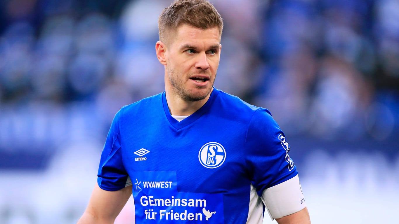 Simon Terodde: Der Angreifer spielt seit 2021 beim FC Schalke 04.