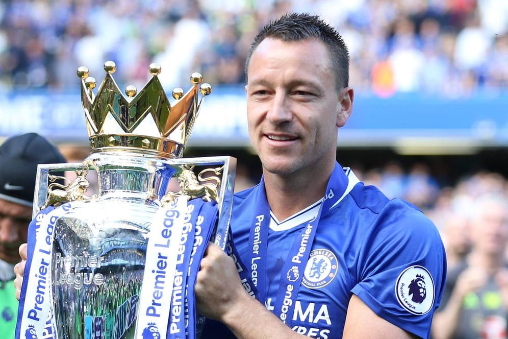 John Terry: Der Engländer gewann fünf Meisterschaften mit dem FC Chelsea, 2012 die Champions League.