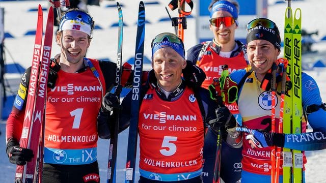 Erik Lesser (M) gehört nach seinem Sieg in der Verfolgung auch im Massenstart in Oslo zu den Favoriten.