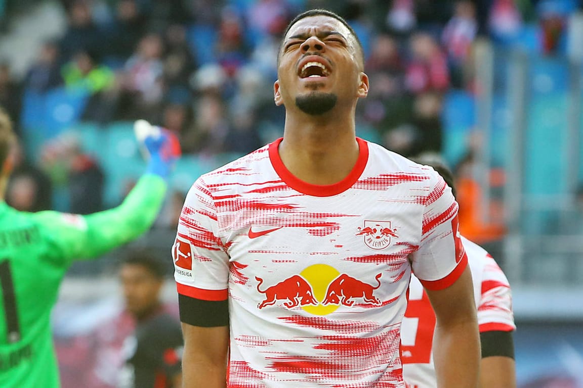 Benjamin Henrichs: Der DFB-Nationalspieler war sichtlich frustriert über den Spielverlauf gegen Eintracht Frankfurt.