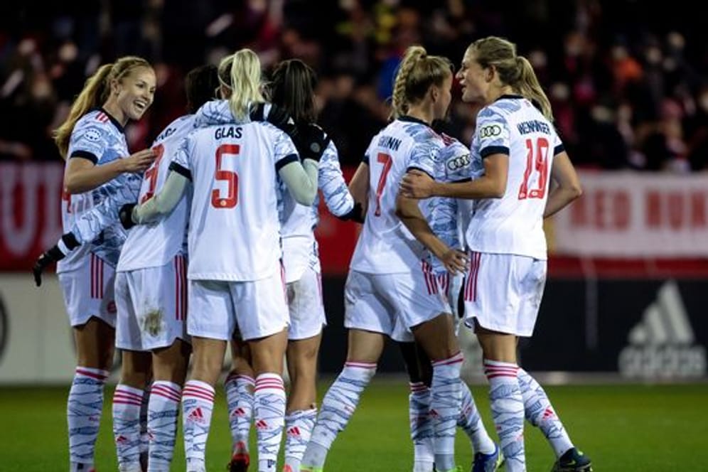 Die FCB-Frauen empfangen im Viertelfinal-Hinspiel Paris Saint-Germain.