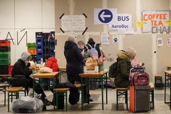 Ukraine-Konflikt - Flüchtlinge am Hauptbahnhof