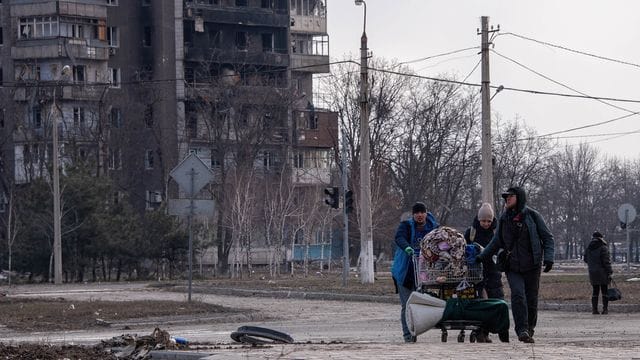 Mariupol wird seit vielen Tagen von russischen Truppen belagert.