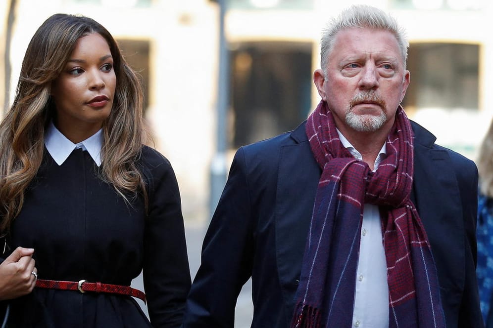 Boris Becker (r.) mit Freundin Lilian de Carvalho Monteiro am Montag in London auf dem Weg zu seinem Prozess.