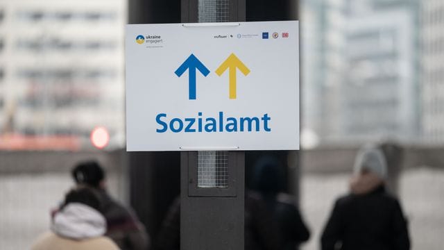 Wollen ukrainische Geflüchtete Ansprüche auf Sozialleistungen geltend machen, ist das Sozialamt die richtige Adresse. Wollen ukrainische Geflüchtete Ansprüche auf Sozialleistungen geltend machen, ist das Sozialamt die richtige Adresse.
