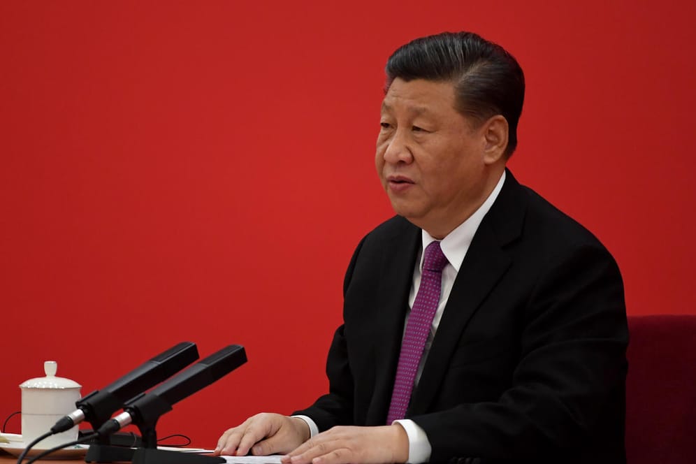 Chinas Staatsführer Xi Jinping spricht während einer Videokonferenz mit Russlands Wladimir Putin. China.