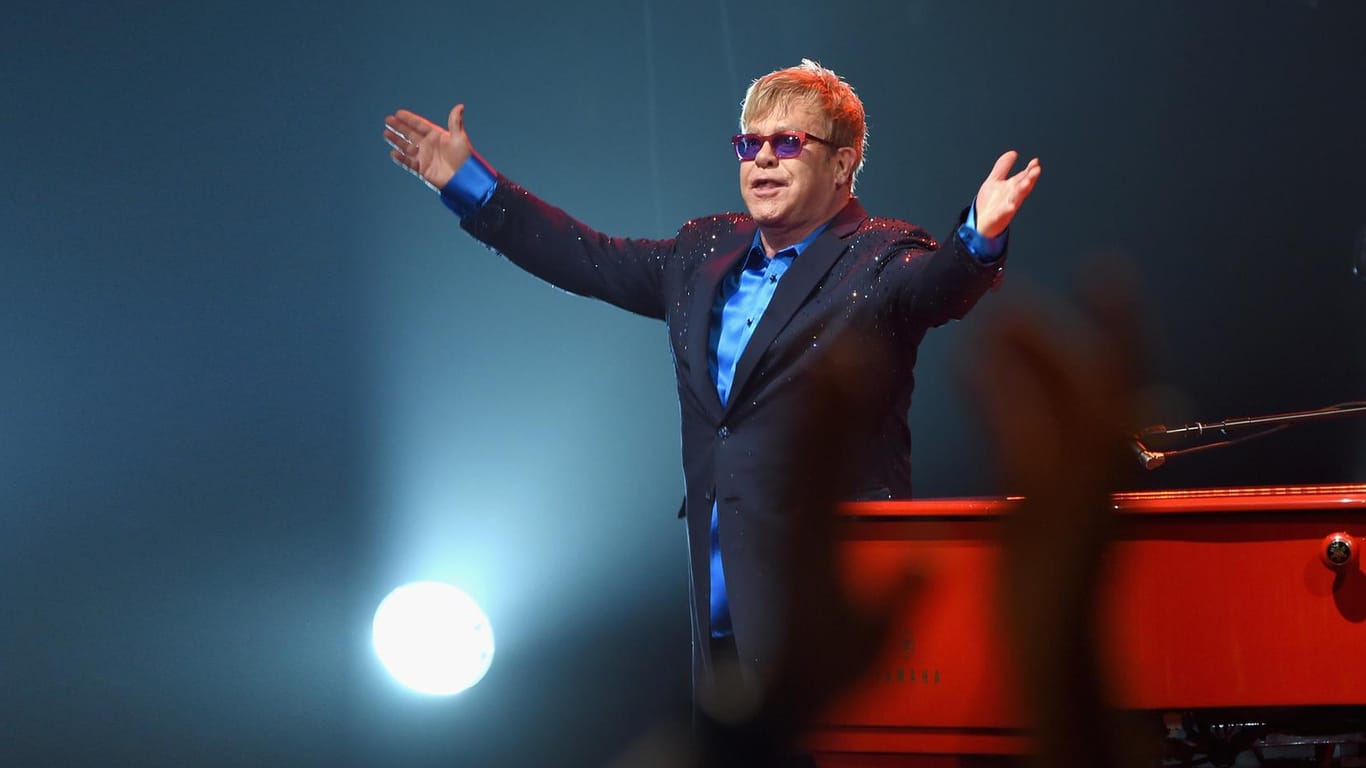 Elton John: Der Musiker feiert am Freitag seinen 75. Geburtstag.
