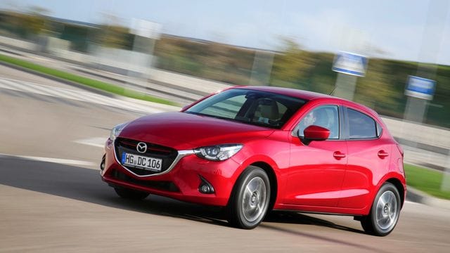 Kleiner Flitzer: Der Mazda2 bietet sich als stylisch gezeichneter Kleinwagen an.