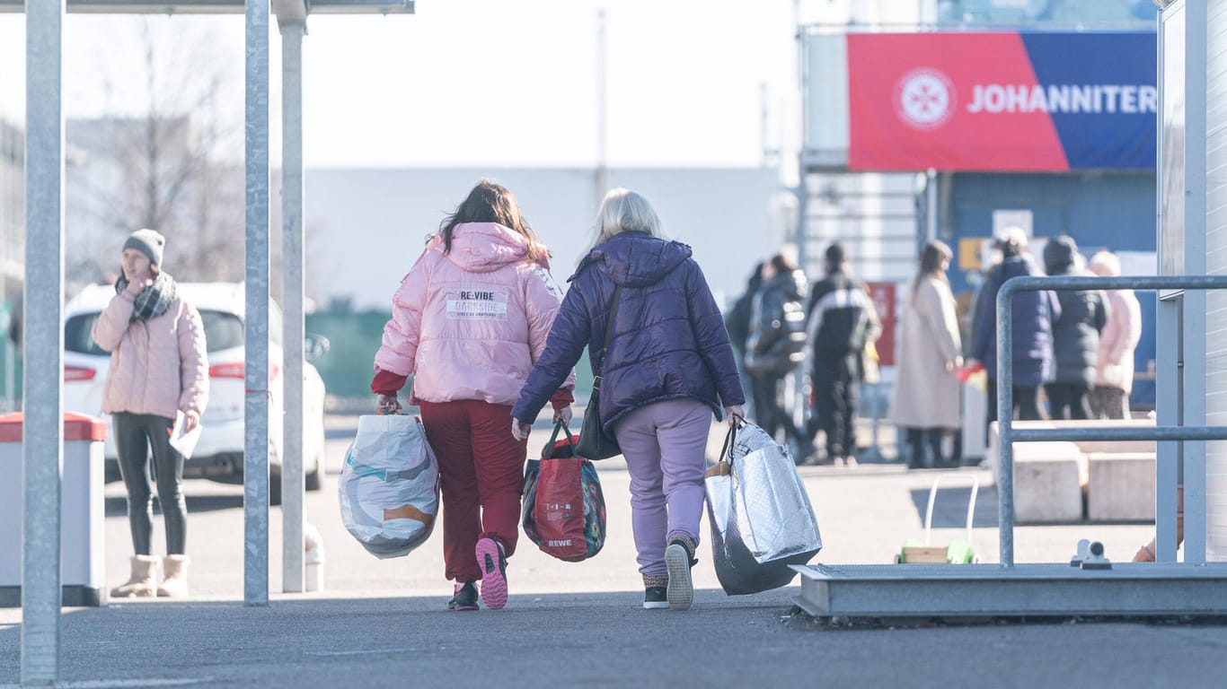 Ukrainische Flüchtlinge kommen in Sachsen an (Archivbild): Die meisten Menschen werden in Leipzig aufgenommen.