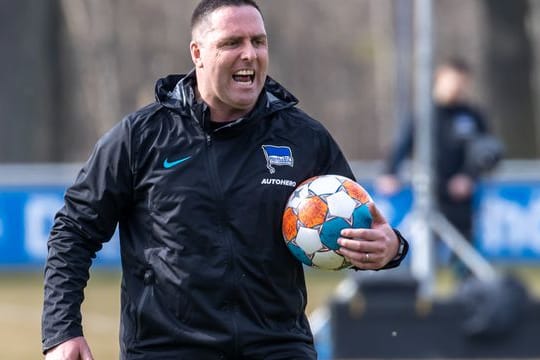 Herthas Co-Trainer Mark Fotheringham hat Probleme mit dem Rücken.