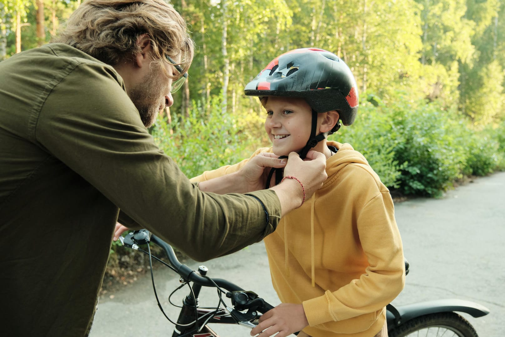 Die Stiftung Warentest und der ADAC haben gemeinsam Fahrradhelme für Kinder überprüft.