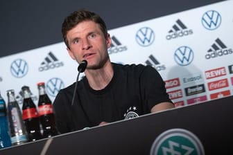 Thomas Müller bei der DFB-Pressekonferenz in Neu-Isenburg.