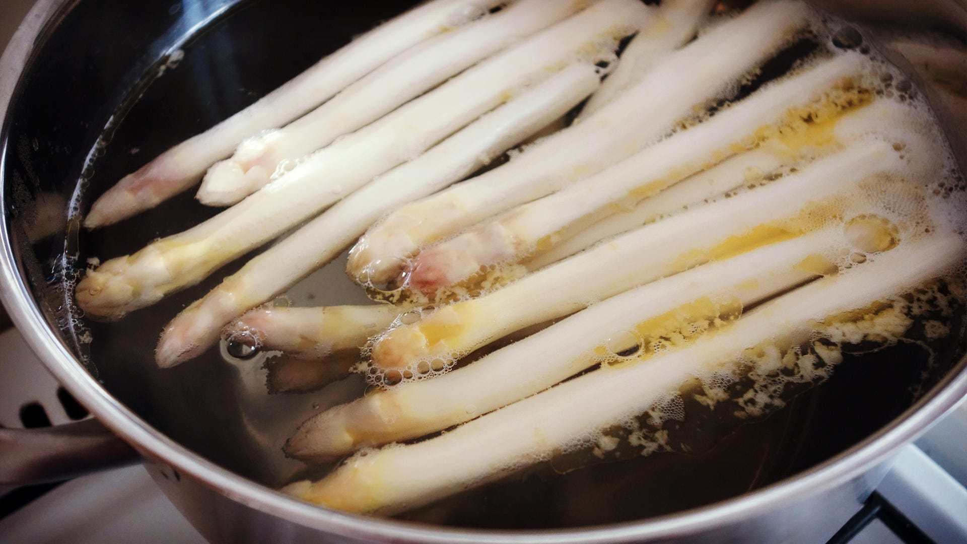 Spargel: Das Gemüse schmeckt am besten frisch zubereitet.