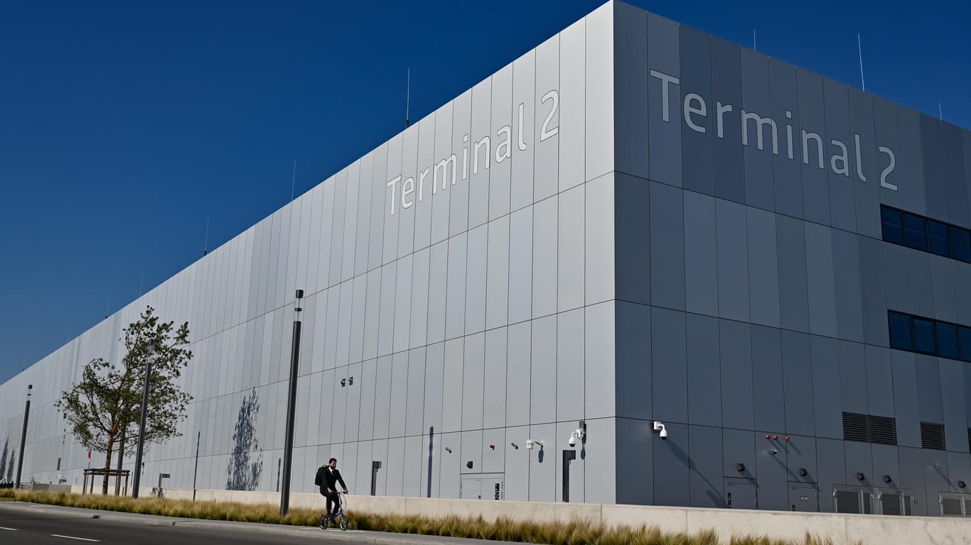Das Gebäude Terminal 2 am Hauptstadtflughafen BER: Die Betreiber hoffen auf steigende Passagierzahlen.