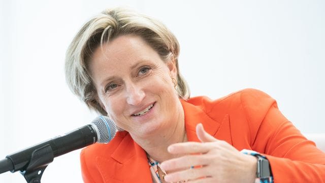 Nicole Hoffmeister-Kraut (CDU) Nicole Hoffmeister-Kraut (CDU)